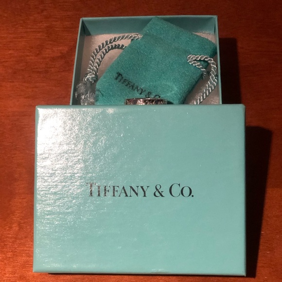 Tiffany & Co. Notes ring - Picture 1 of 9